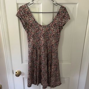 Kimchi blue floral dress. Size small